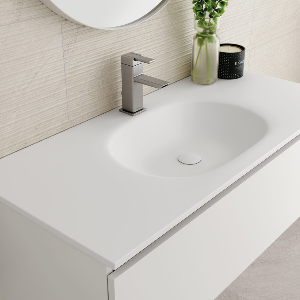 Bruselas built into countertop Glacier White