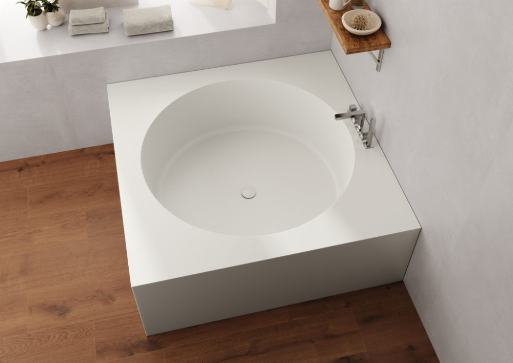Midol Bathtub in Glacier White