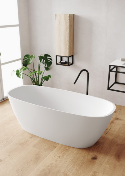 Ness Free Standing Bathtub in Glacier White